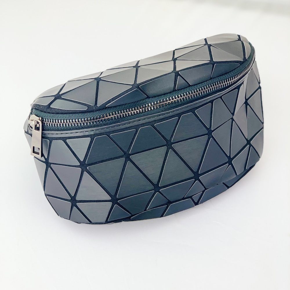 Black Geometric Fanny Pack /Belt Bag/ Satchel - Picture 5 of 8